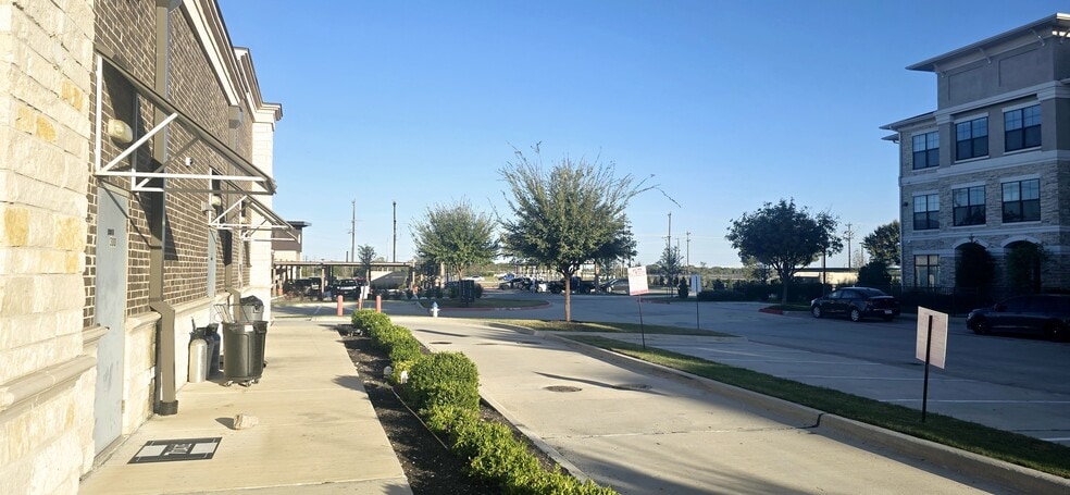 More Photos Of 5121 Collin McKinney Pky, McKinney Storefront Retail Office For Lease