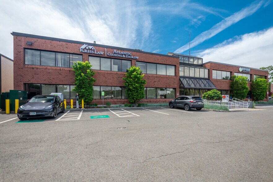 More Photos Of 15-19 Crawford St, Needham Light Distribution For Lease