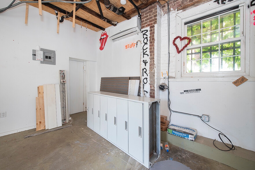 More Photos Of 561 Clinton St, Brooklyn Apartments For Sale