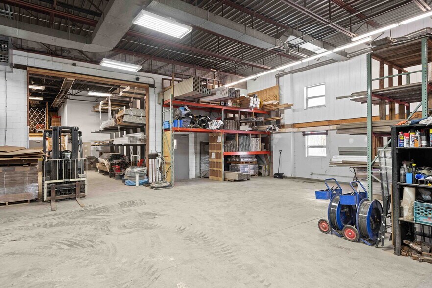 More Photos Of 2540 Del Zotto Ave, Ottawa Warehouse For Sale