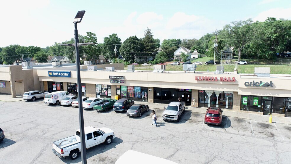 More Photos Of 5900-5930 Wilson Rd, Kansas City General Retail For Sale