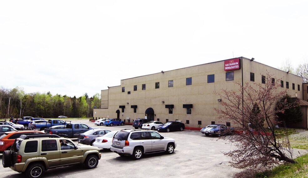 More Photos Of 740 Central St, Millinocket Hotel For Sale