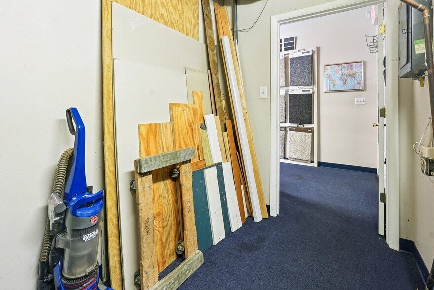 More Photos Of 320 Beverly Rancocas Rd, Willingboro Storefront For Sale