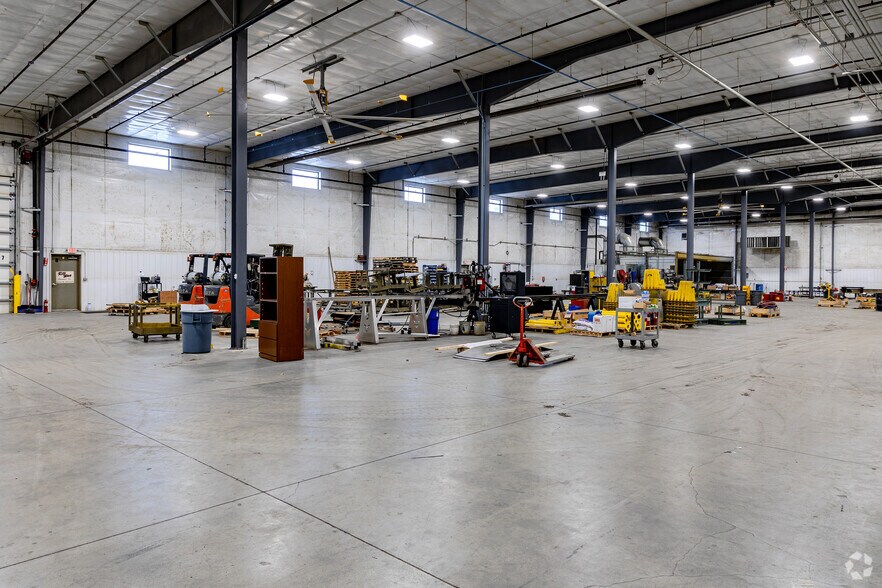 More Photos Of 1105 Benjamin Ave, Hutchinson Manufacturing For Sale