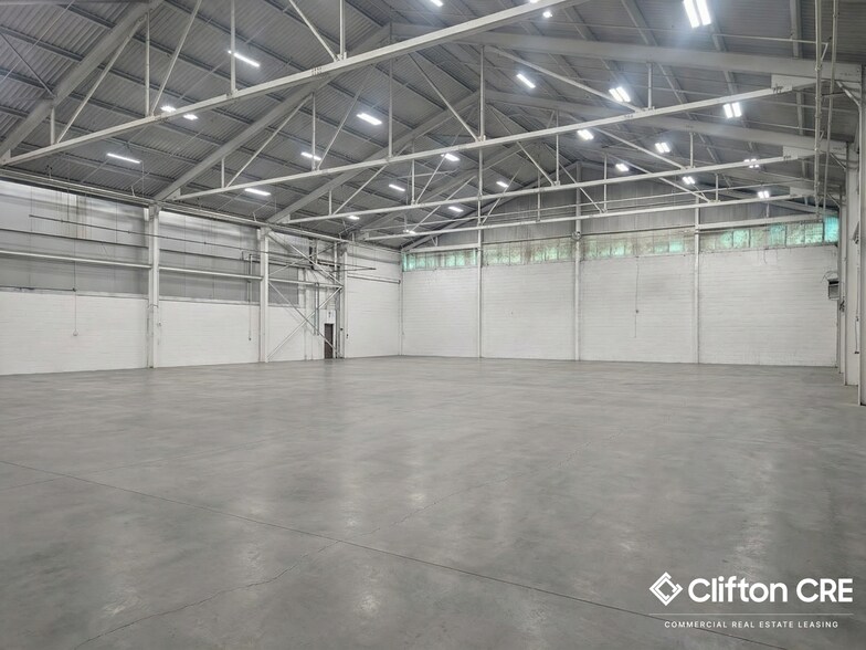 More Photos Of 4001-4017 Dell Ave, North Bergen Warehouse For Lease