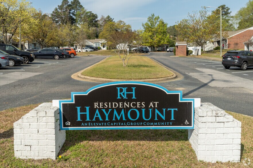 More Photos Of 1004 Appamattox Ct, Fayetteville Apartments For Sale