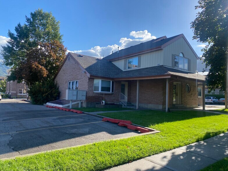 More Photos Of 60 W Canyon Crest Rd, Alpine Office For Sale