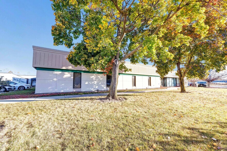 More Photos Of 2330 Pamperin Rd, Howard Manufacturing For Sale