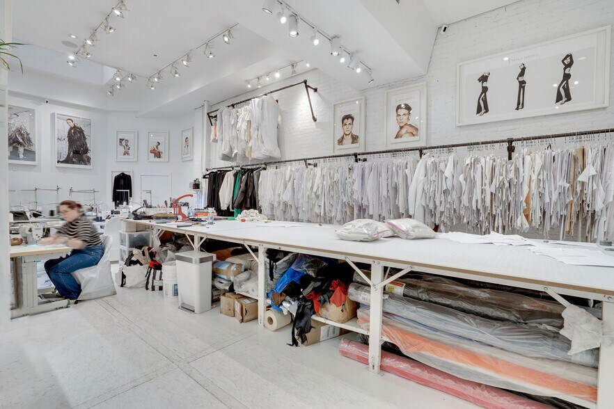 More Photos Of 79 Grand St, New York Apartments For Lease