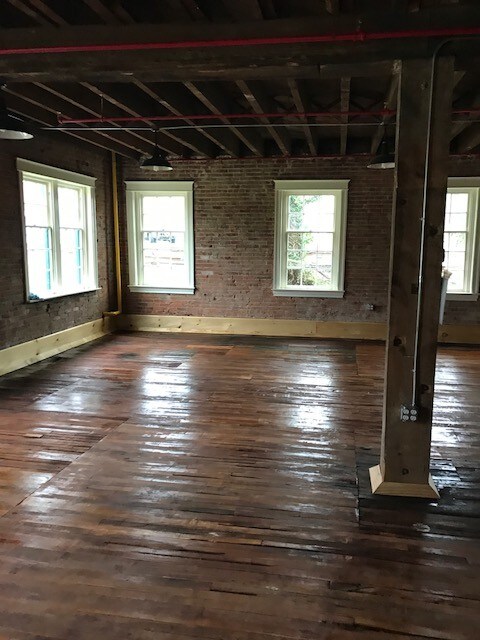 More Photos Of 686-688 Pennsylvania Ave, Hagerstown Flex For Sale
