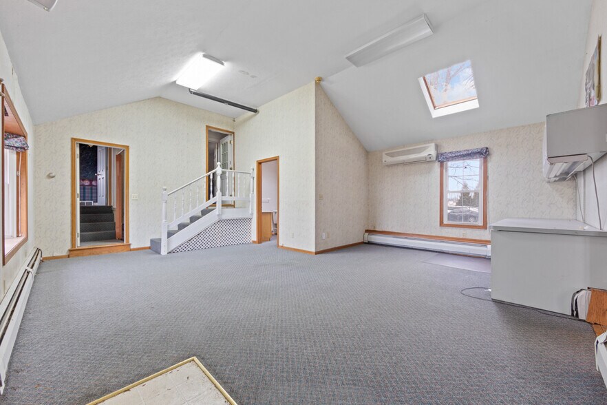 More Photos Of 9233 SR 14, Streetsboro Medical For Sale