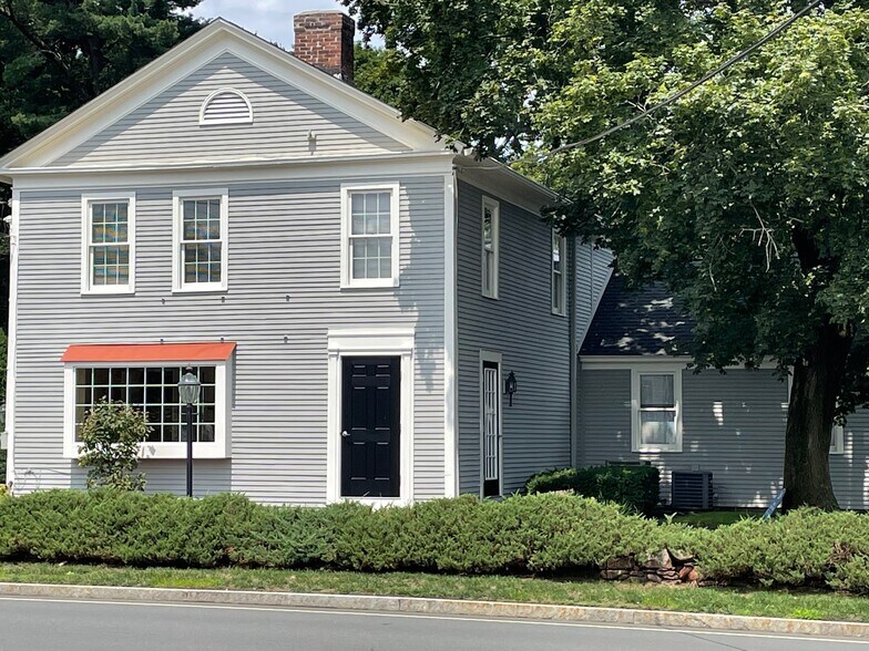 Primary Photo Of 24 E Main St, Avon Office For Lease