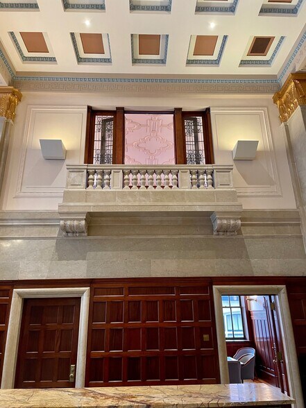 More Photos Of 225-231 E Redwood St, Baltimore Office For Lease