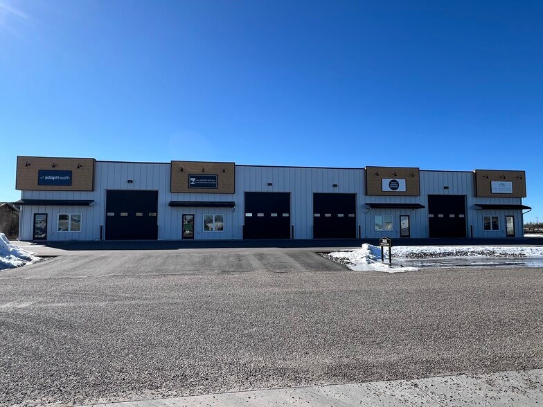 More Photos Of 3811 N Commerce Cir, Idaho Falls Light Manufacturing For Lease