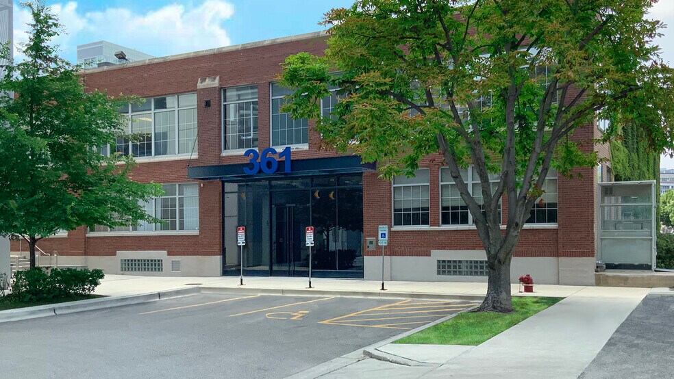 More Photos Of 361 W Chestnut St, Chicago Office For Lease