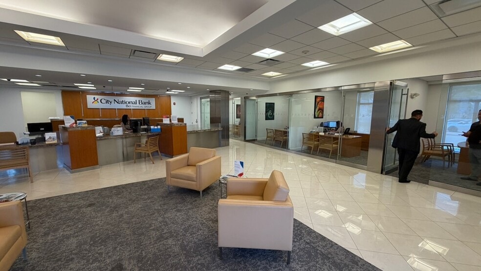 More Photos Of 10 N Federal Hwy, Pompano Beach Freestanding For Lease