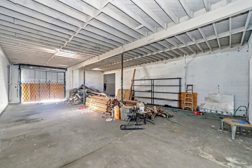 More Photos Of 4810 Firestone Blvd, South Gate Unknown For Lease