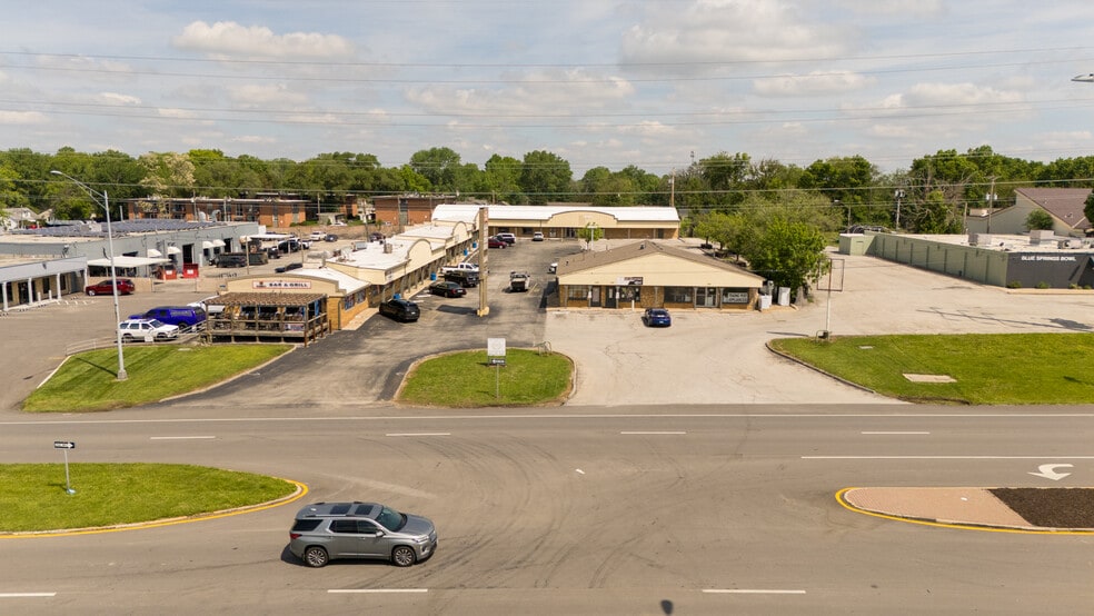 Primary Photo Of 1305-1331 W 40 Hwy, Blue Springs Unknown For Lease
