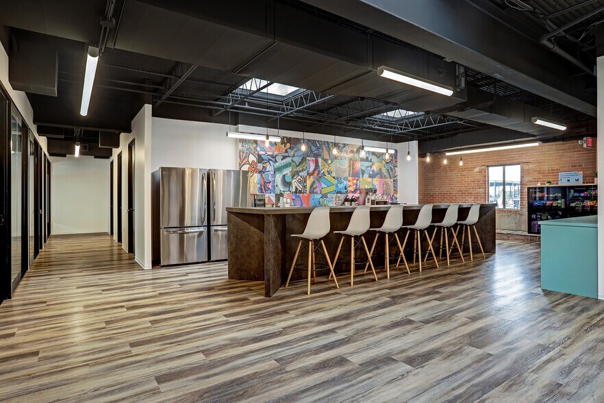 More Photos Of 1911 Washington Ave, Houston Storefront Retail Office For Lease