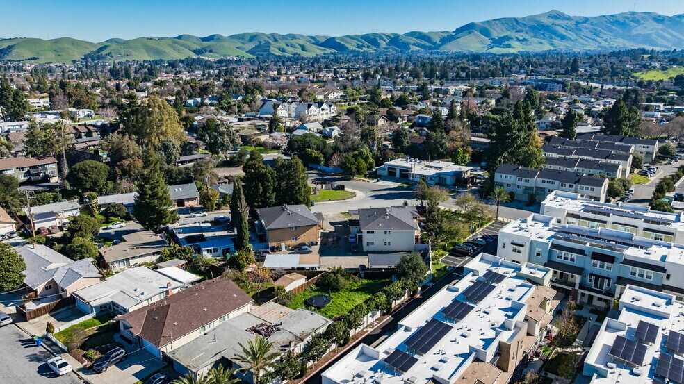 More Photos Of 40775 Max Dr, Fremont Apartments For Sale