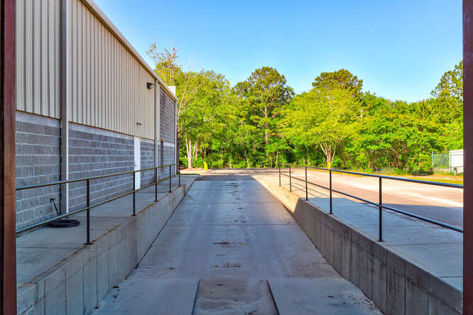 More Photos Of 2045 Corporate Dr S, Wilmington Warehouse For Lease