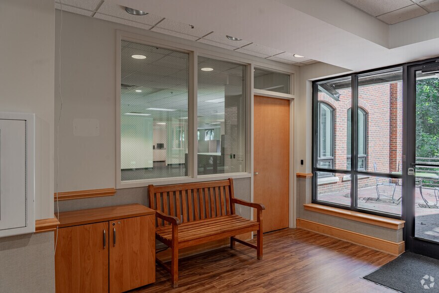 More Photos Of 610 Jones Ferry Rd, Carrboro Medical For Lease