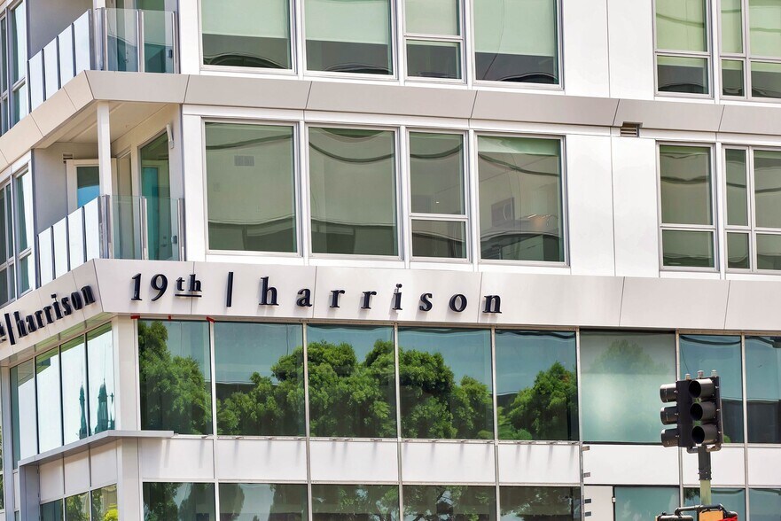 More Photos Of 1889 Harrison St, Oakland Apartments For Lease