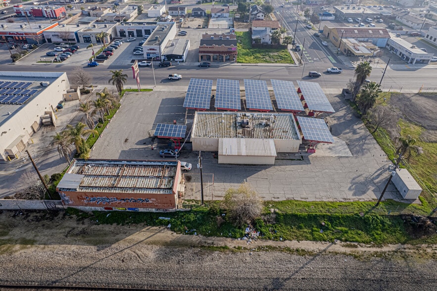 More Photos Of 1407 High St, Delano Carwash For Lease