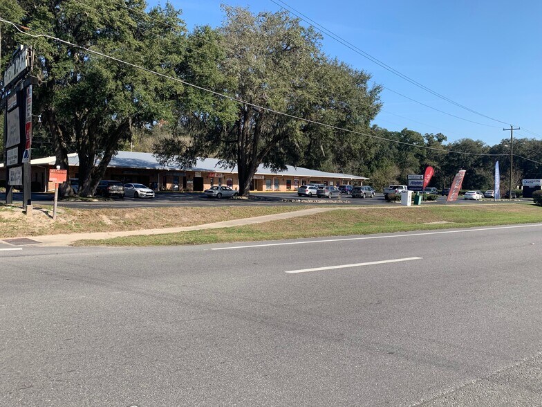 More Photos Of 18467 NW US Highway 441, High Springs Storefront Retail Office For Lease