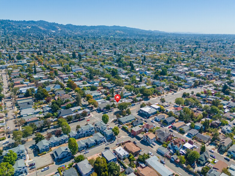 More Photos Of 3109 Sacramento St, Berkeley Storefront Retail Residential For Sale