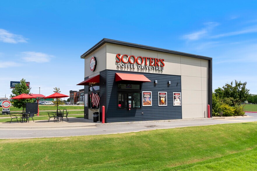 More Photos Of 1101 SW Regional Airport Blvd, Bentonville Fast Food For Sale