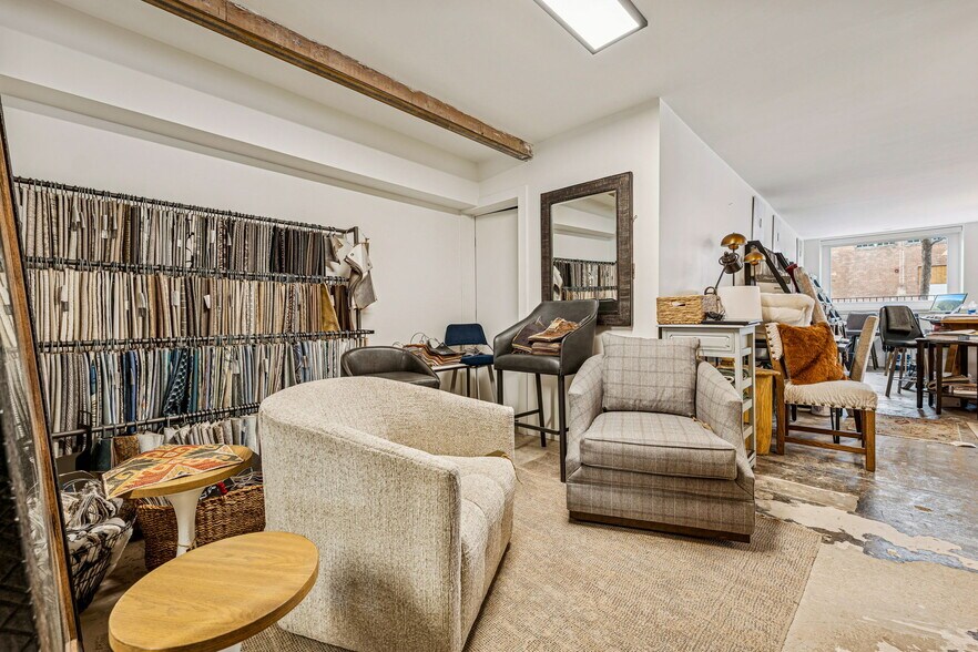 More Photos Of 120 W 9th St, Durango Flex For Lease