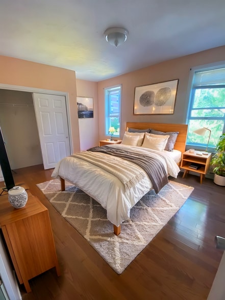 More Photos Of 820-824 Huntington Ave, Boston Apartments For Sale