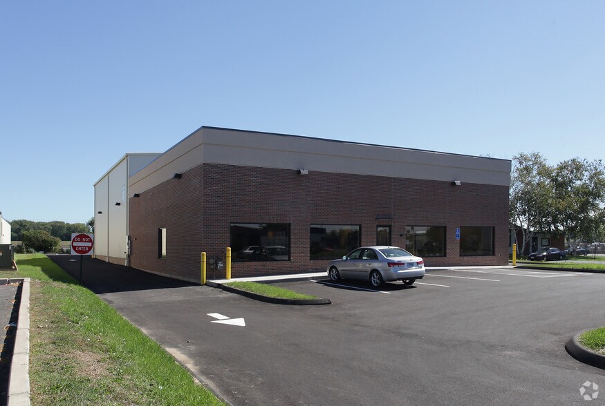 More Photos Of 234 Murphy Rd, Hartford Warehouse For Lease