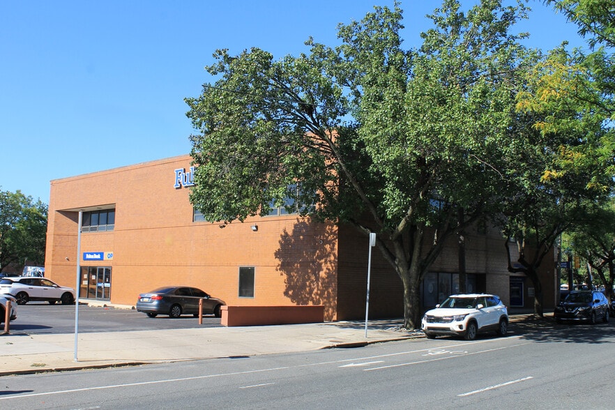 More Photos Of 1834 W Oregon Ave, Philadelphia Office For Lease