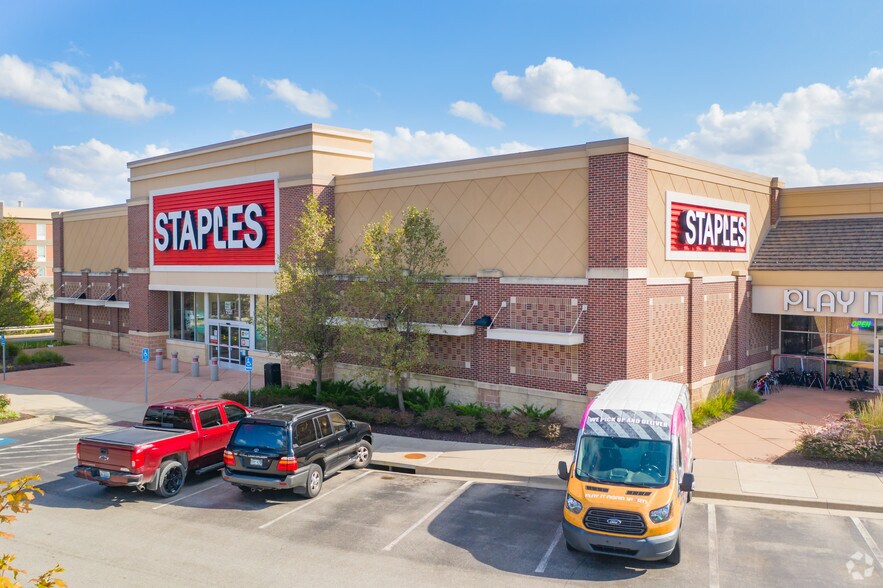 Primary Photo Of 7131-7241 W 135th St, Overland Park Freestanding For Lease