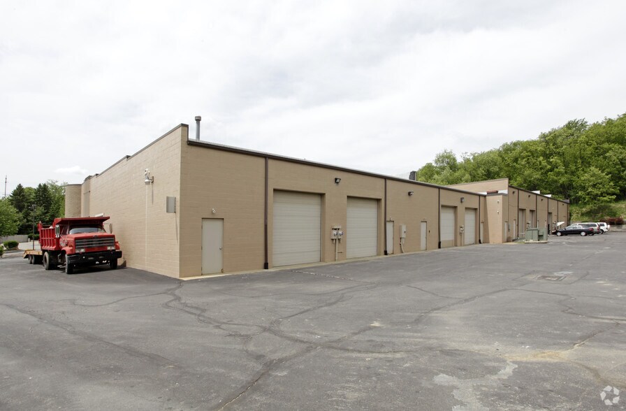 More Photos Of 150 Lake Dr, Wexford Research And Development For Lease