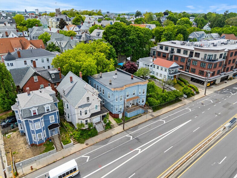 More Photos Of 422 McGrath Hwy, Somerville Apartments For Sale