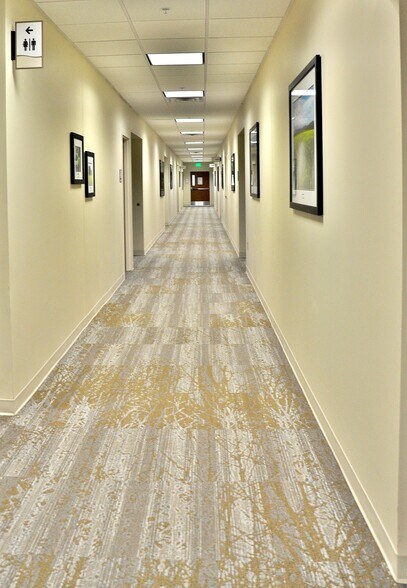 More Photos Of 355 Clear Creek Pkwy, Lavonia Medical For Lease