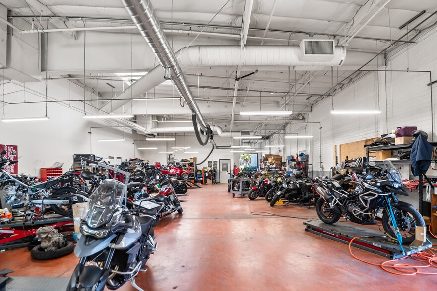 More Photos Of 456-460 Meridian Ave, San Jose Auto Dealership For Sale