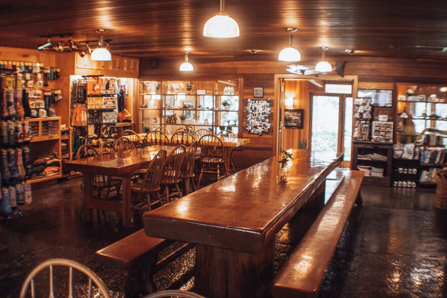 More Photos Of 42705 N Umpqua Hwy, Idleyld Park Hotel For Sale
