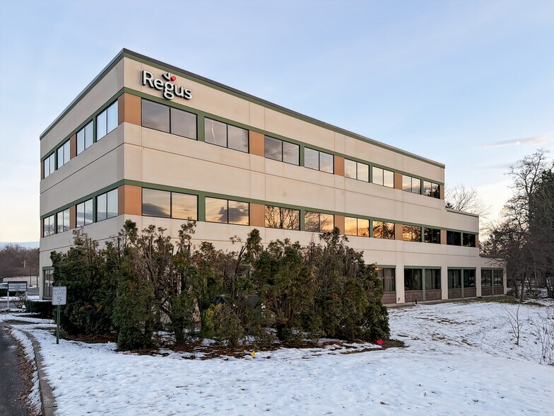 More Photos Of 401 New Karner Rd, Albany Coworking Space