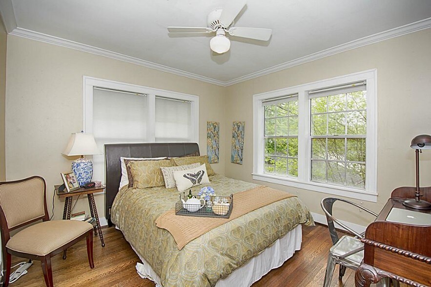 More Photos Of 1829 Colquitt St, Houston Specialty For Lease