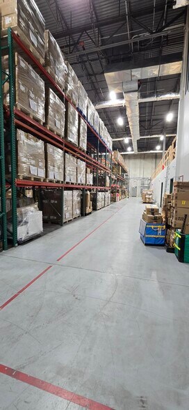 More Photos Of 24 Van Dyke Ave, New Brunswick Warehouse For Lease