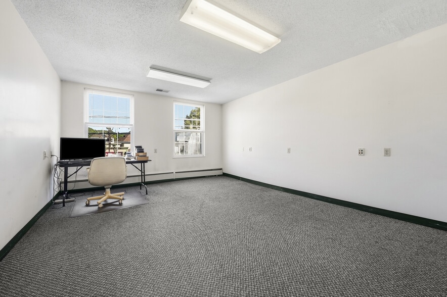 More Photos Of 628 California Ave, Pittsburgh Storefront Retail Residential For Sale
