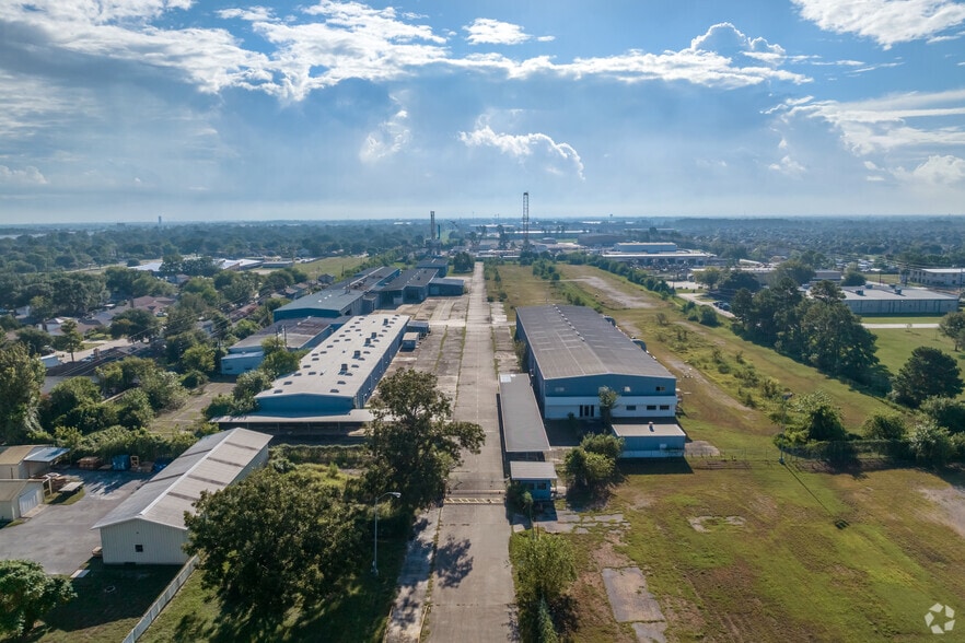 More Photos Of 8204 Fairbanks N Houston Rd, Houston Manufacturing For Lease