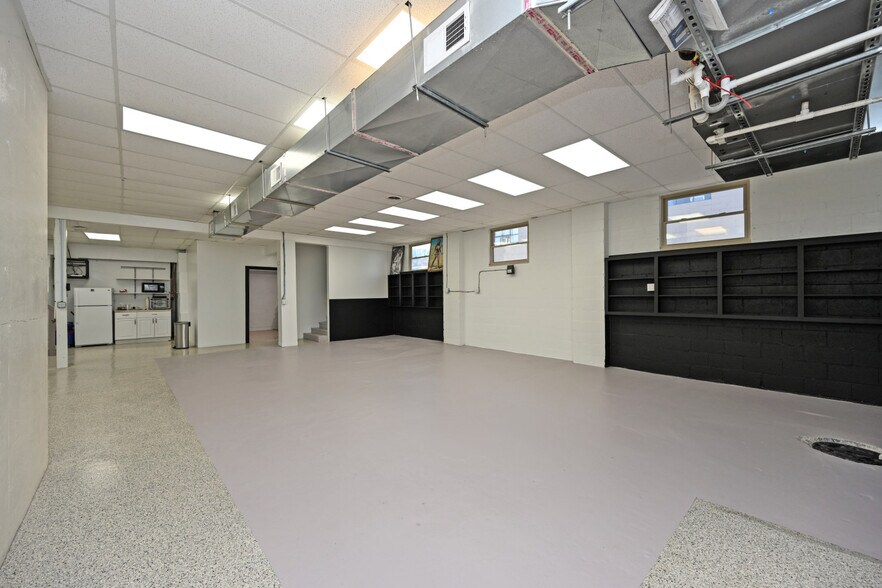 More Photos Of 340 W Main St, Batavia Office For Sale