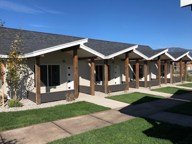 More Photos Of 3263 Fen Way, Bozeman Apartments For Sale