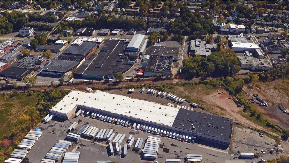 More Photos Of 1 Bell Dr, Ridgefield Distribution For Lease