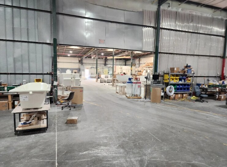 More Photos Of 10700 John Price Rd, Charlotte Warehouse For Lease